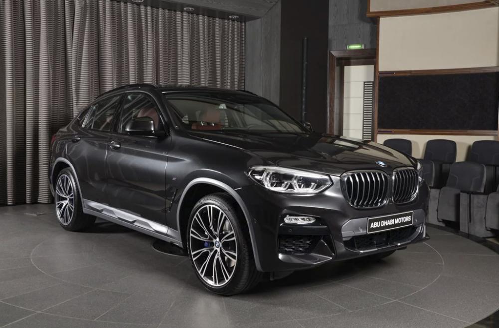 Chiếc BMW X4 2019 đầu tiên trên thế giới đã có mặt tại showroom 1